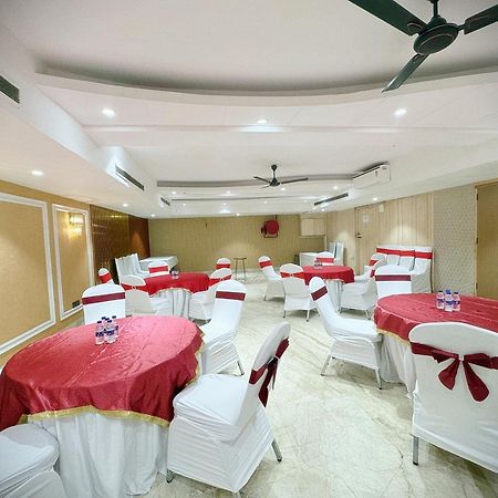 The Orion Express - East Of Kailash New Delhi Exterior foto