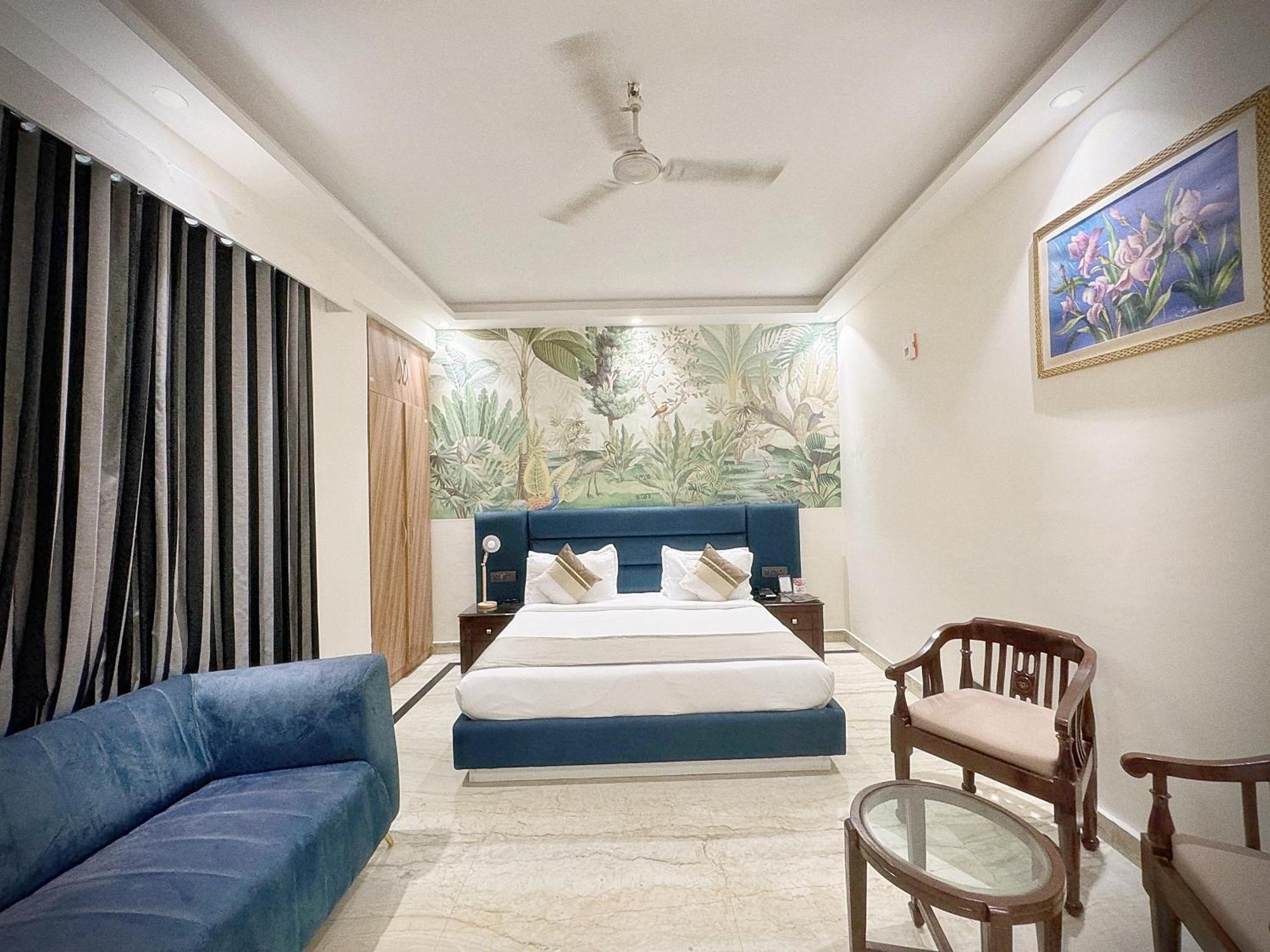 The Orion Express - East Of Kailash New Delhi Exterior foto