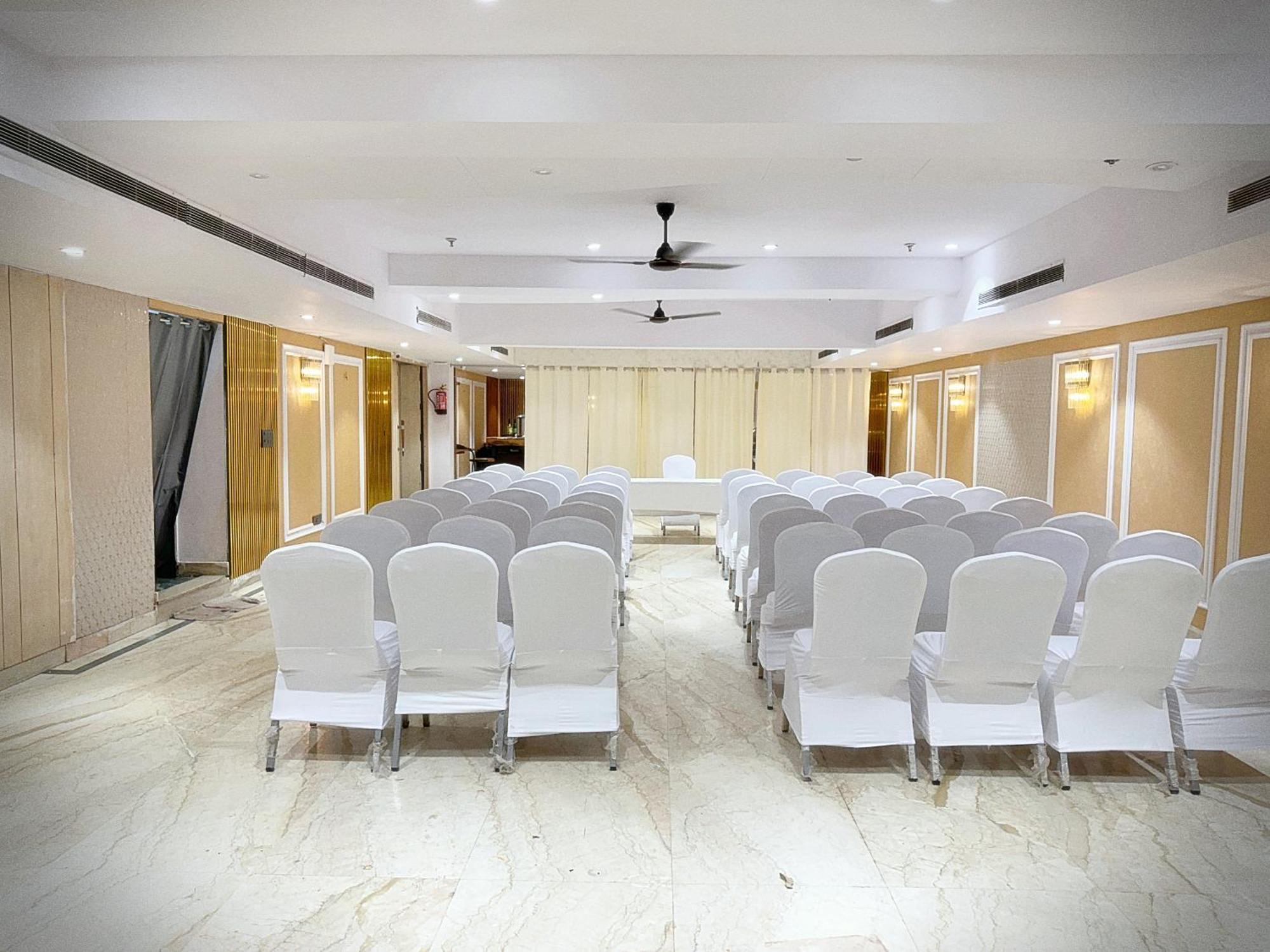 The Orion Express - East Of Kailash New Delhi Exterior foto